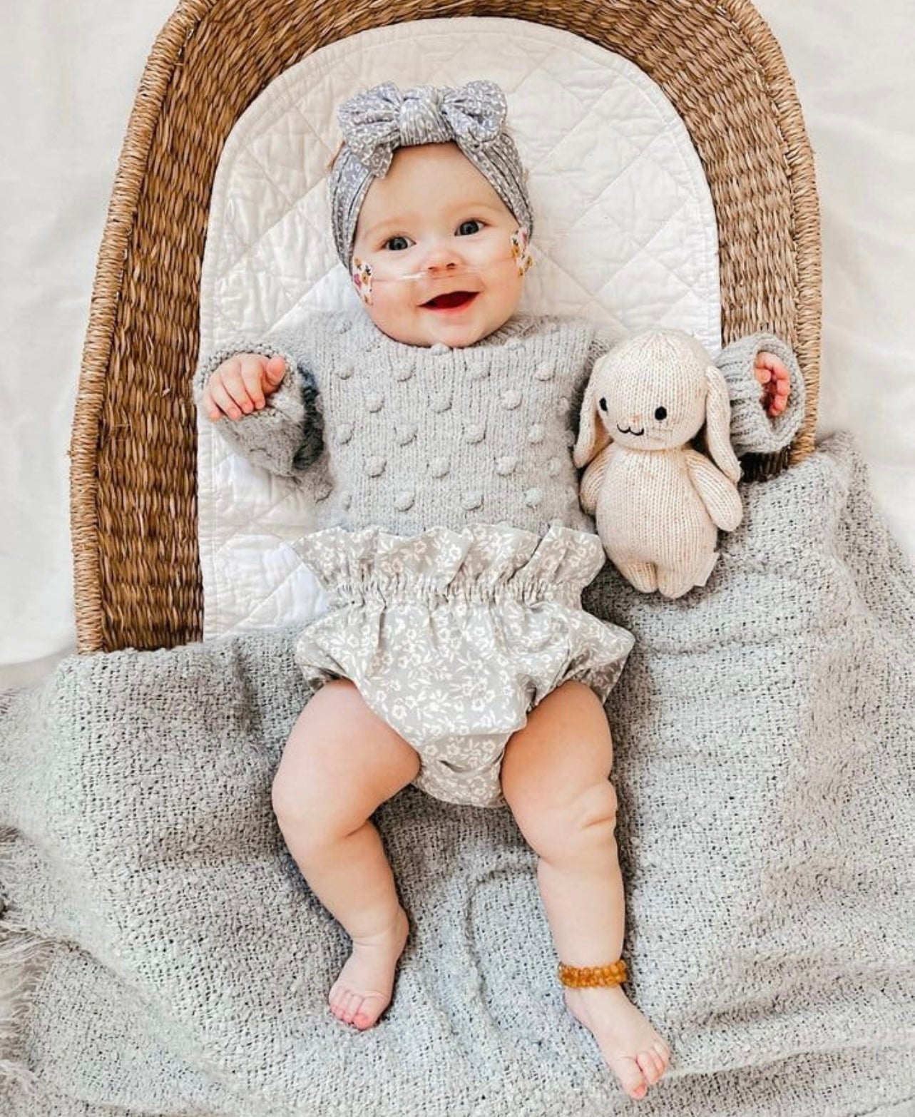 Cable knit bow headband- Grey floral