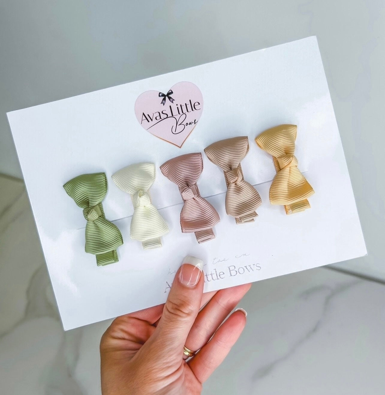 My first mini bow clips - Neutral