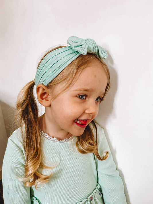 Cable knit bow headband - Turquoise green